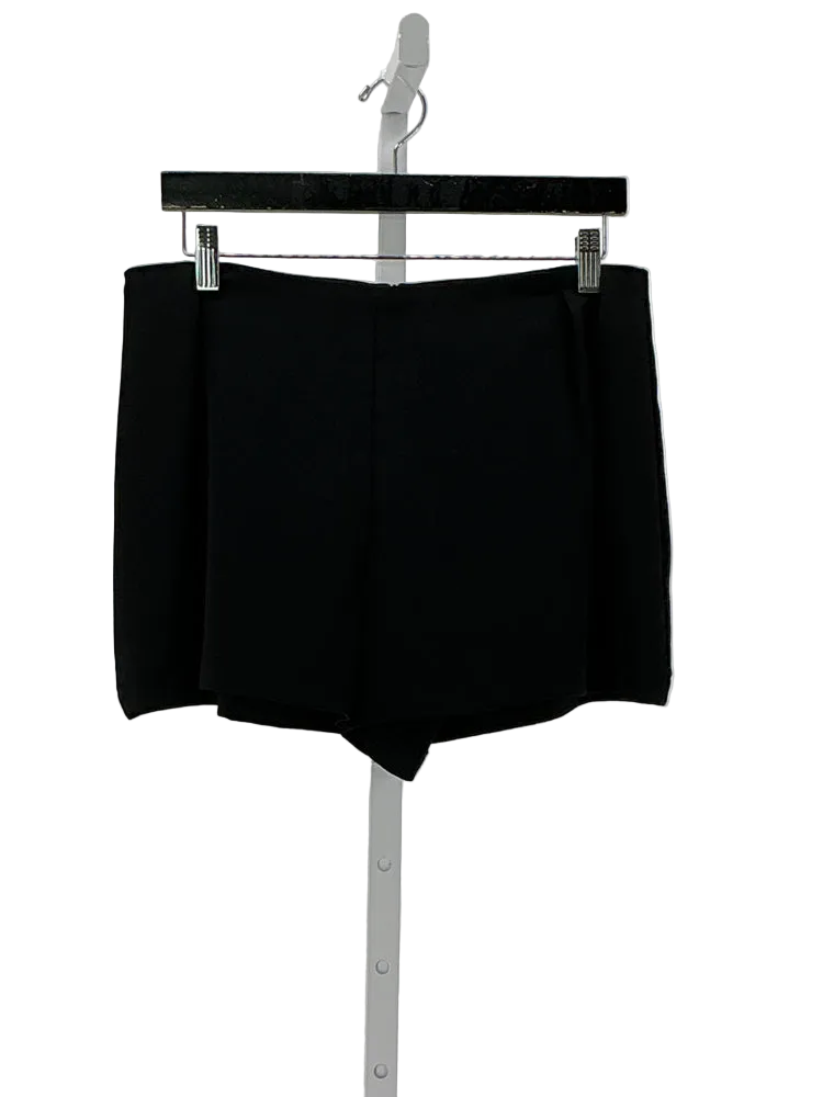 Amanda Uprichard Size M Black Shorts