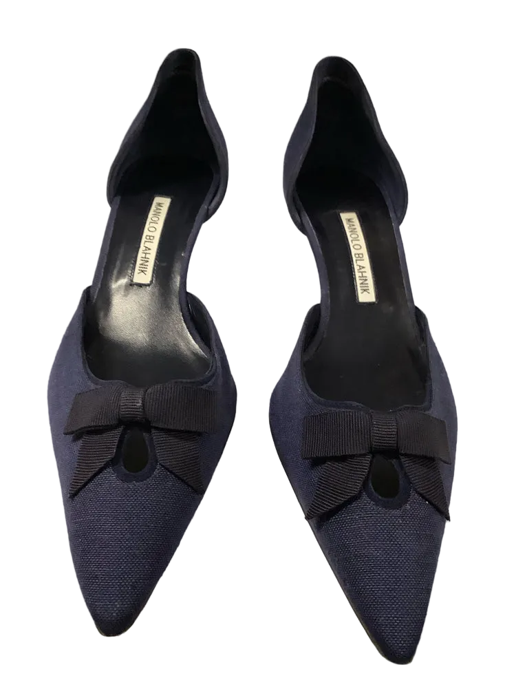 Manolo Blahnik Shoe Size 10.5 Navy Heels