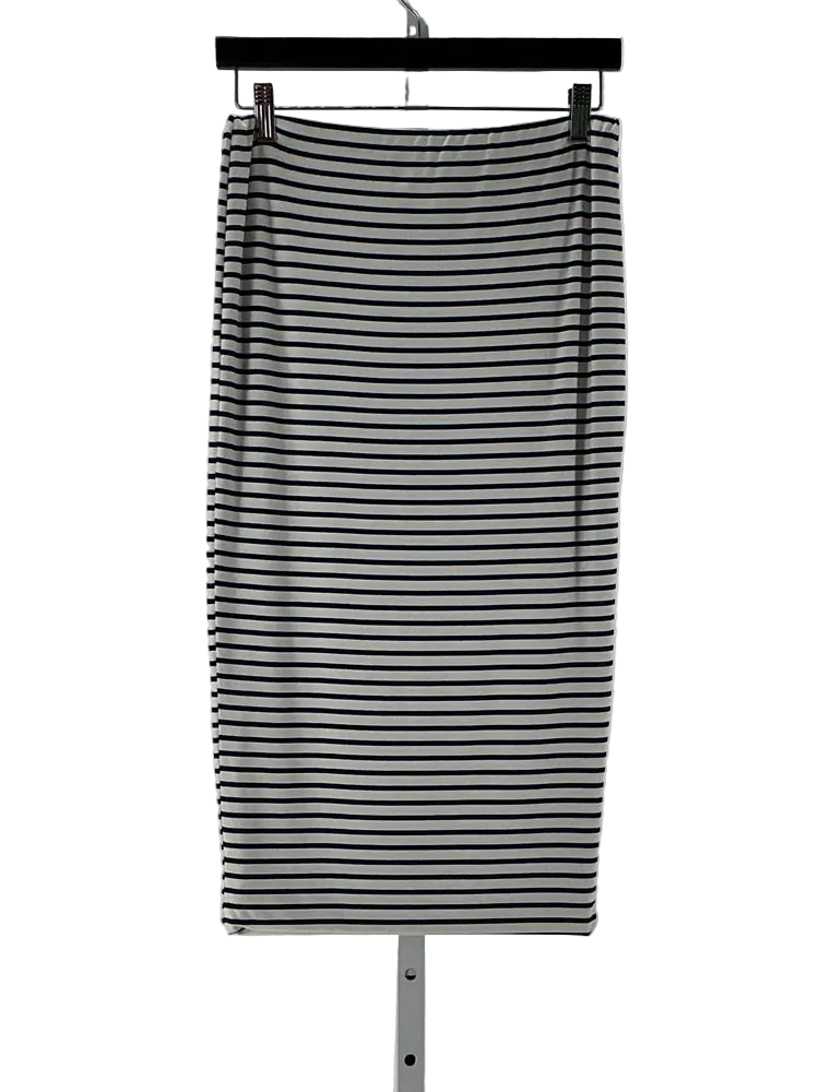 Suzy D Size M Navy & white Skirt