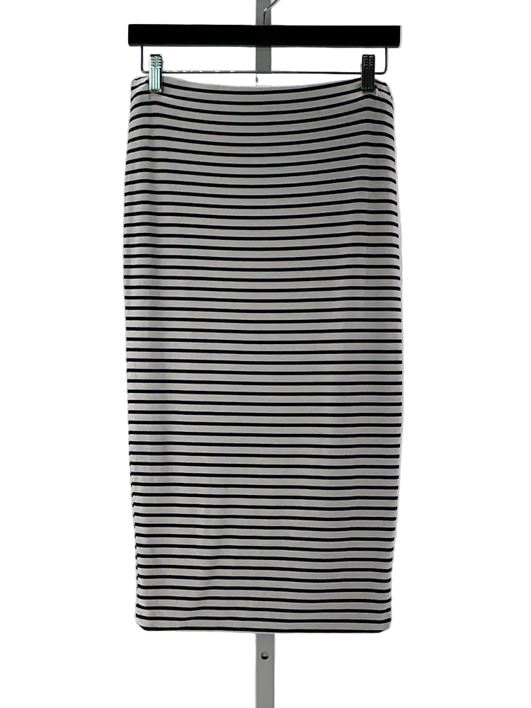 Suzy D Size M Navy & white Skirt