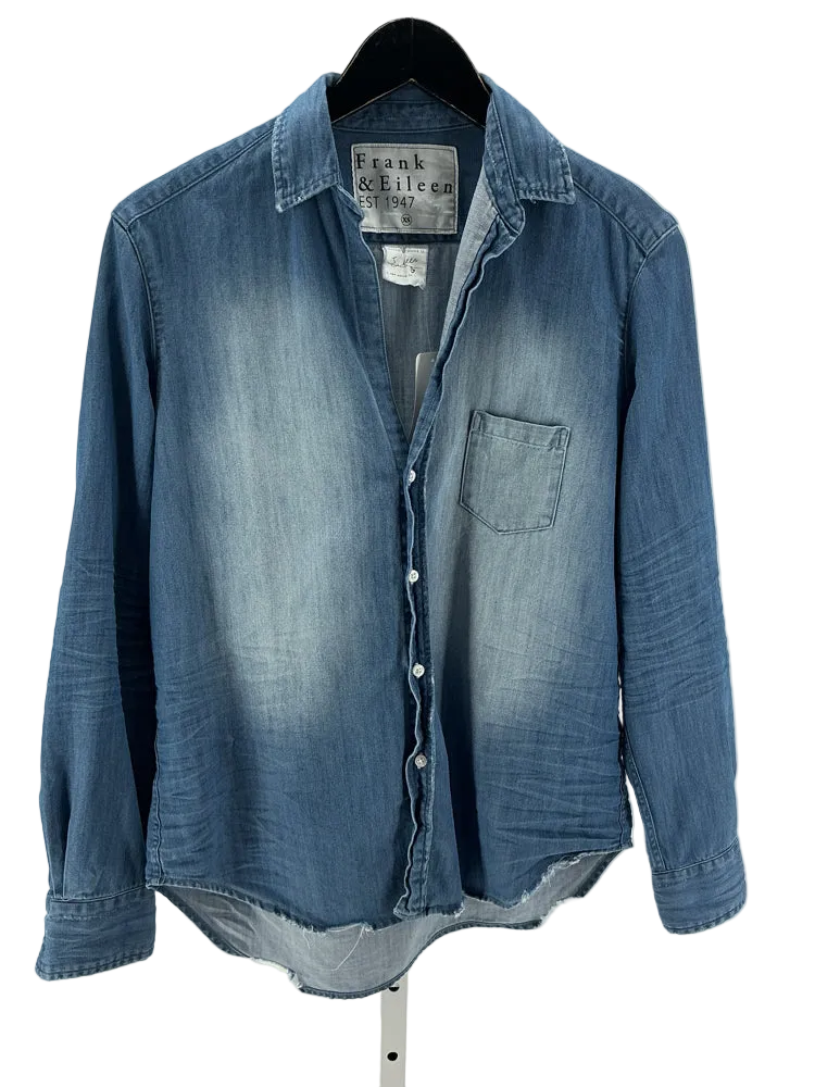 Frank & Eileen Size XS Denim Shirt