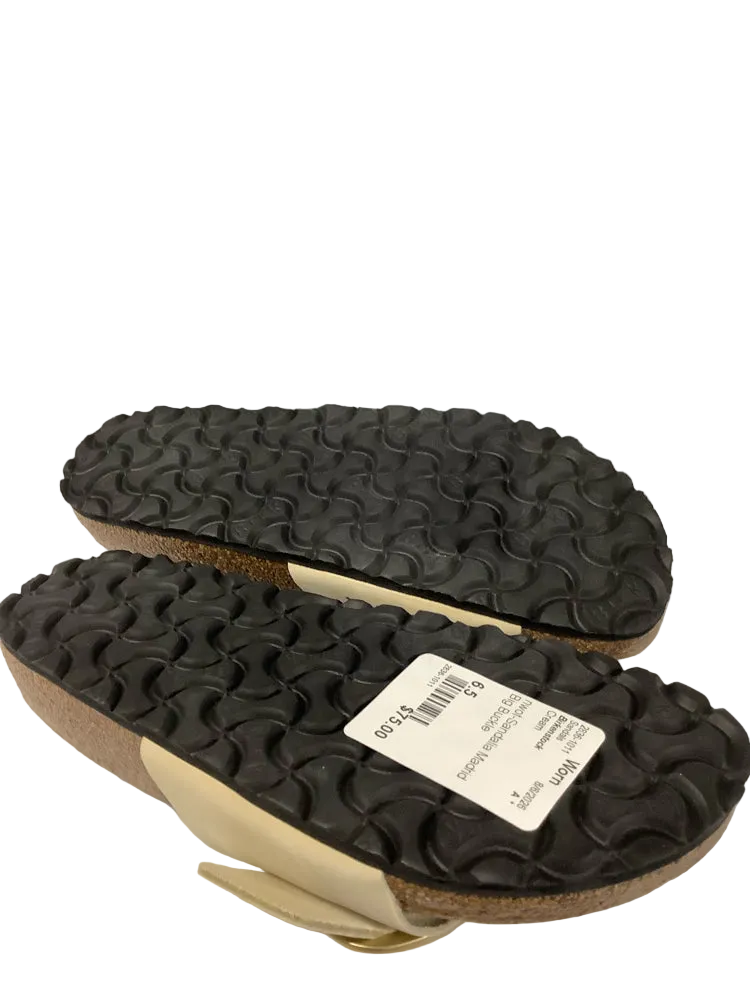 Birkenstock Shoe Size 6.5 Cream Sandals