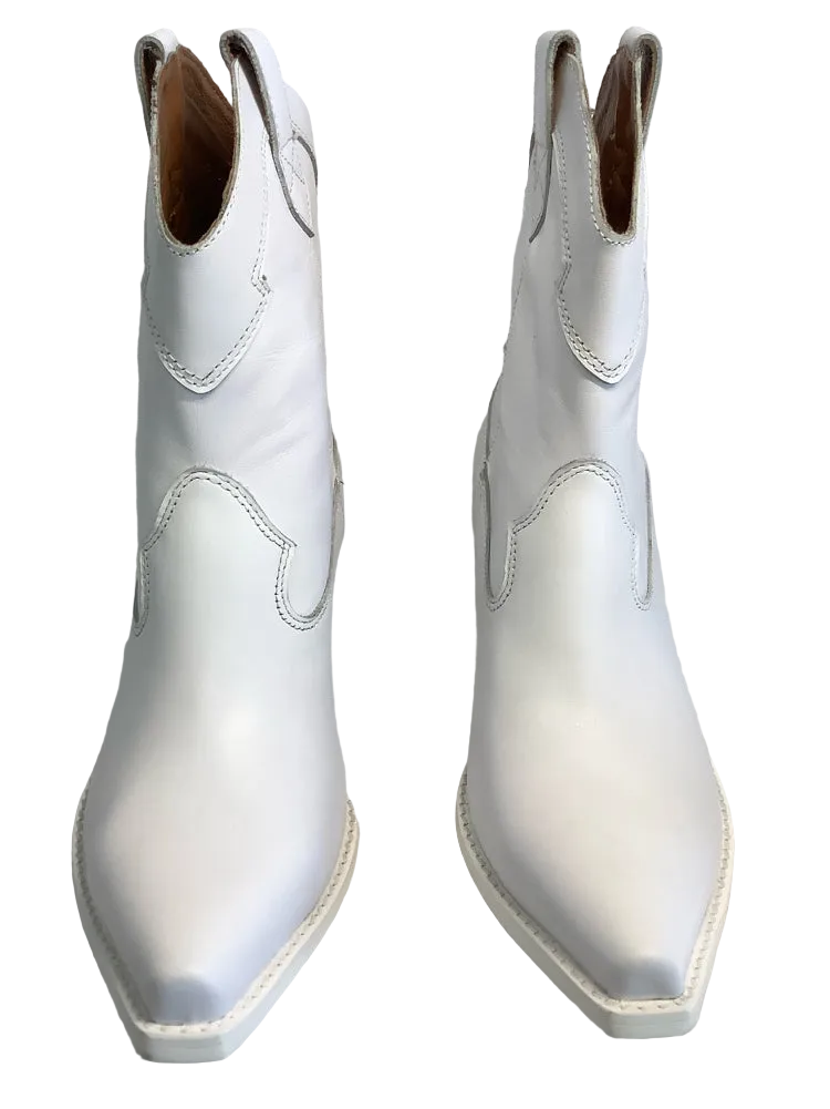 Jeffrey Campbell Shoe Size 8 White Rancher-Lo Booties