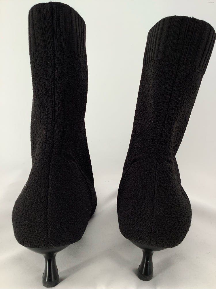 vivaia Shoe Size 10 Black Booties