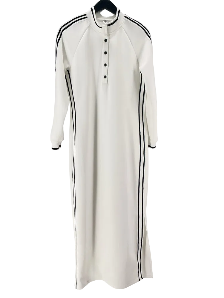 Modesees Size M White & black Dress