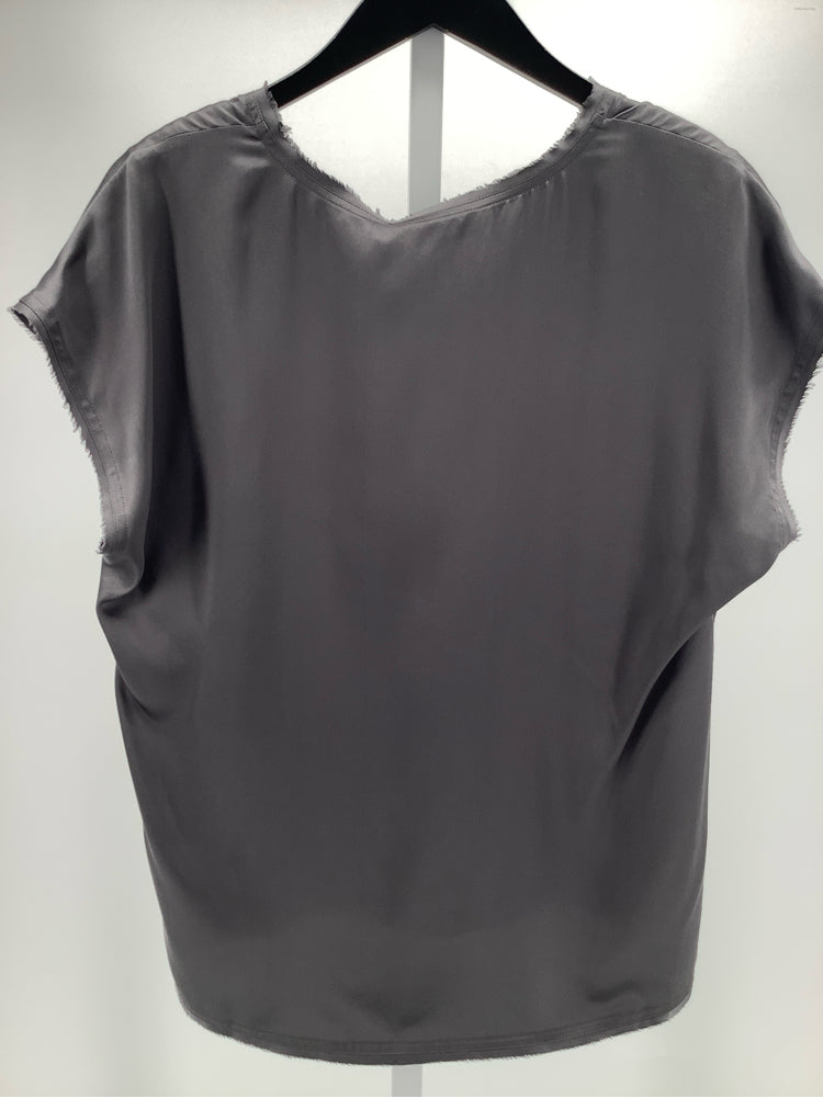 GoSilk Size M Gray Shirt