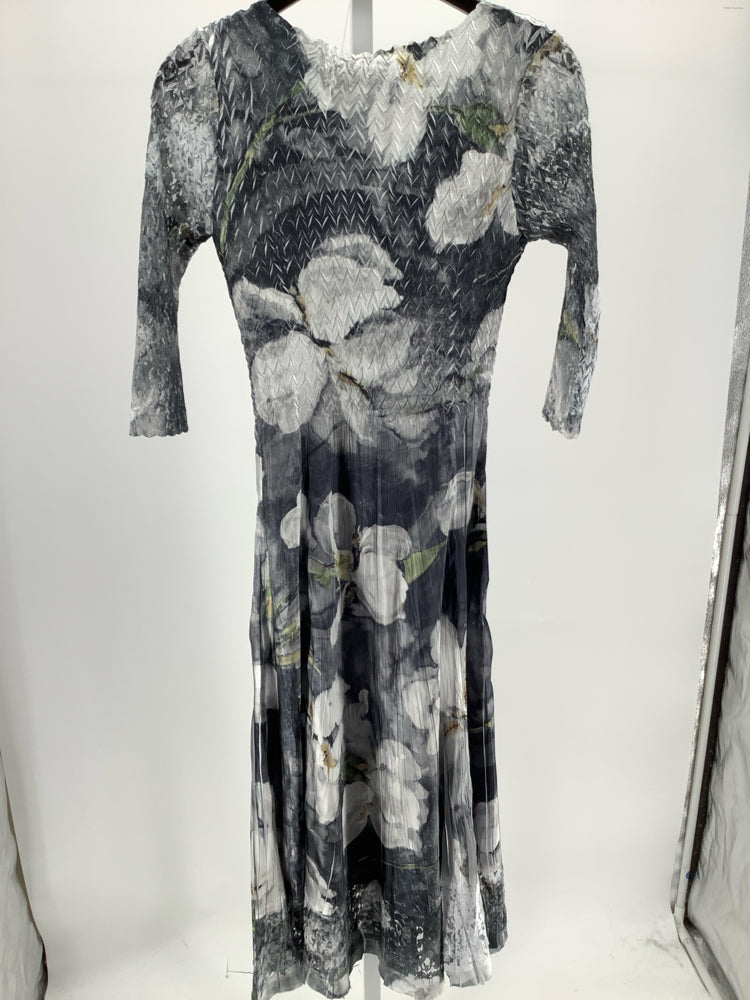 Komarov Size S Gray multi Dress