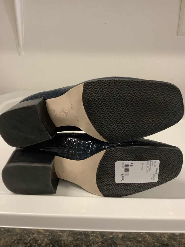 Donald Pliner Shoe Size 8.5 Navy Avi Loafers