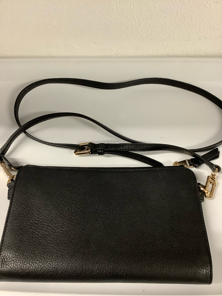 Tory Burch Black Robinson Handbags