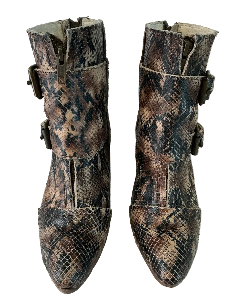 freebird Shoe Size 9 Black & Brown Booties