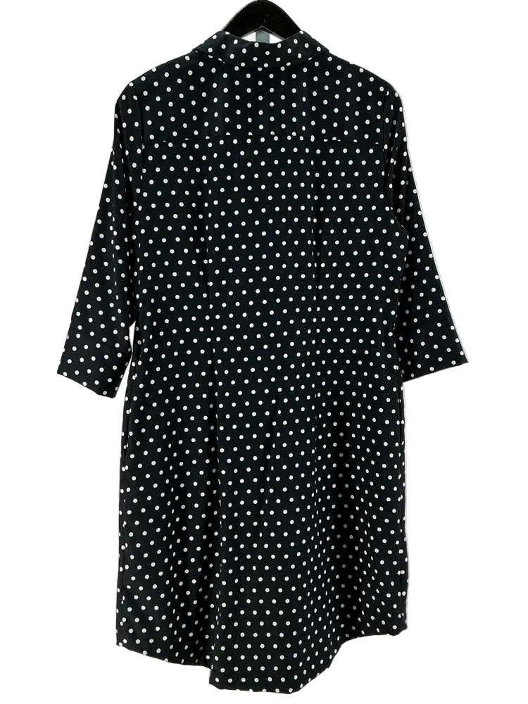 Foxcroft Size 8 Black & White Dress
