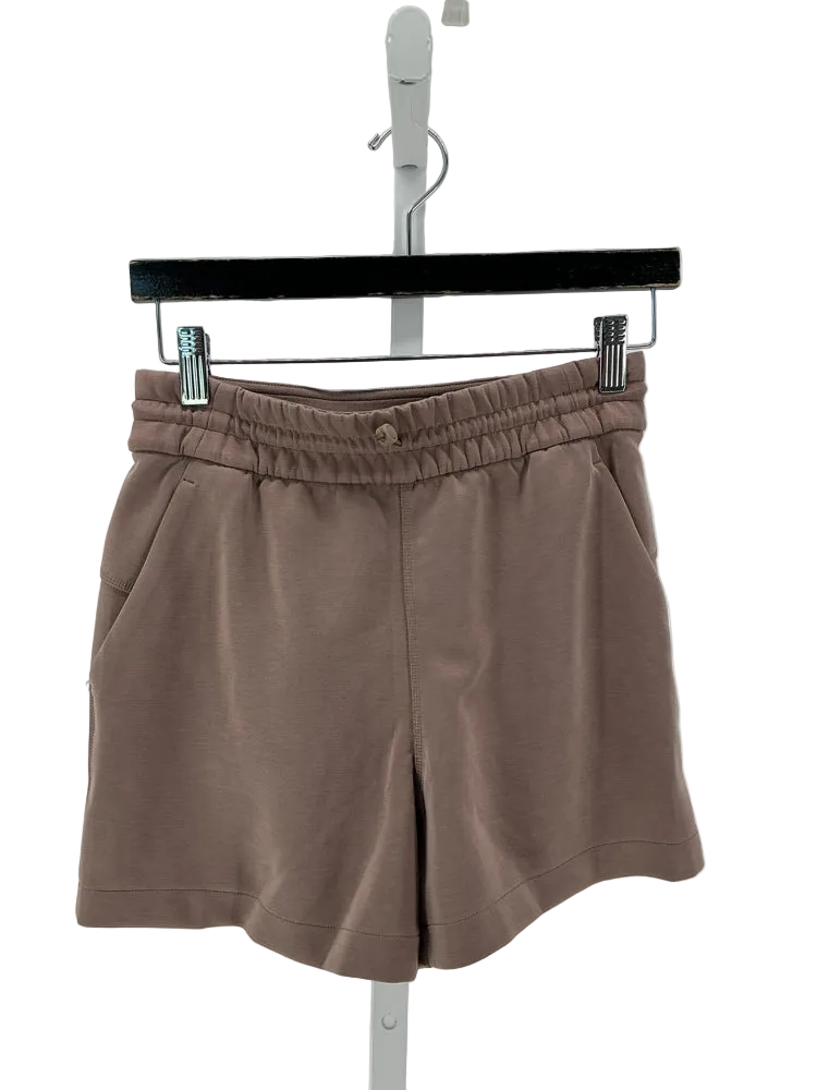 lululemon Size 4 Tan Shorts