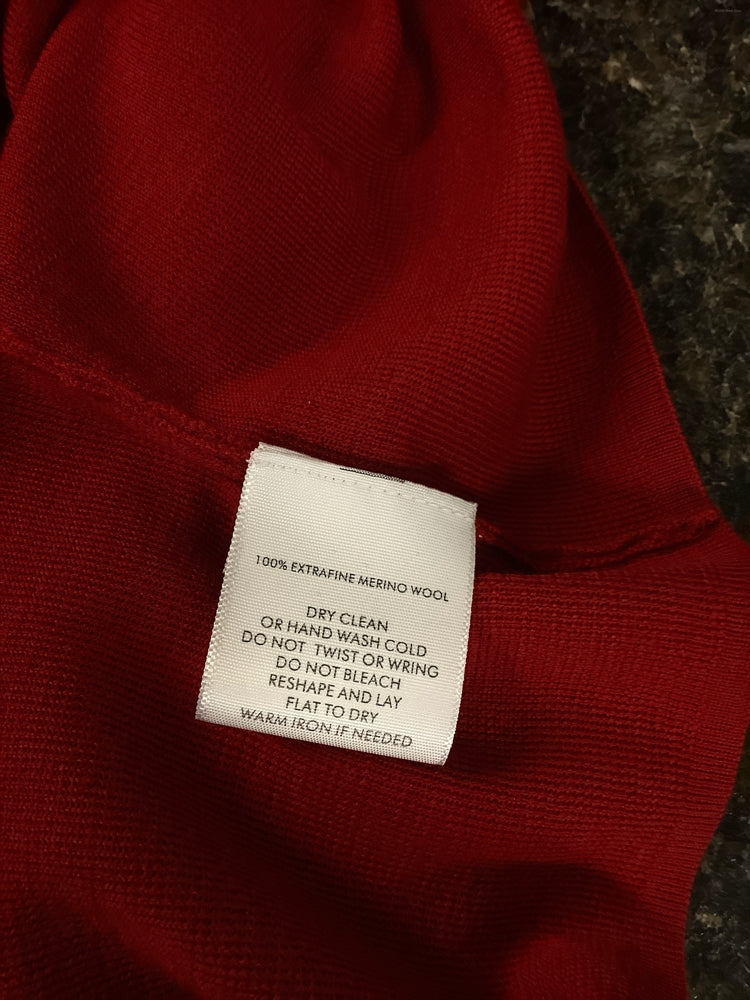 White + Warren Size L Red Turtleneck