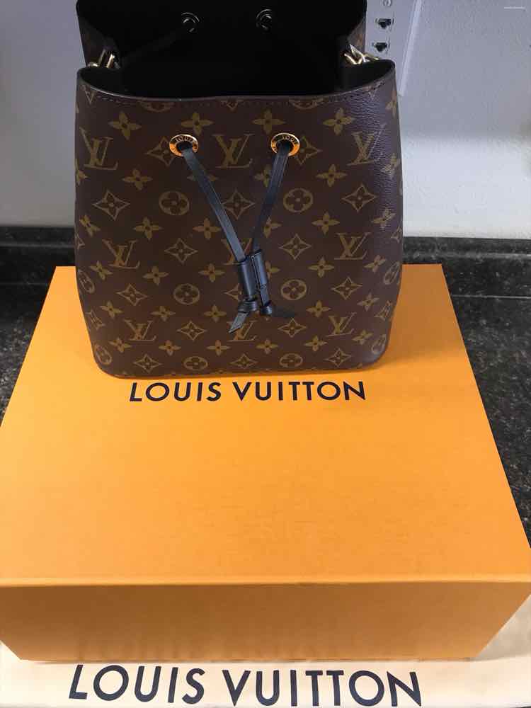 Louis Vuitton Monogram NeoNoe MM Handbags