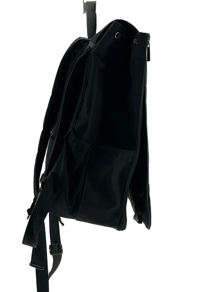 beis Black Backpack