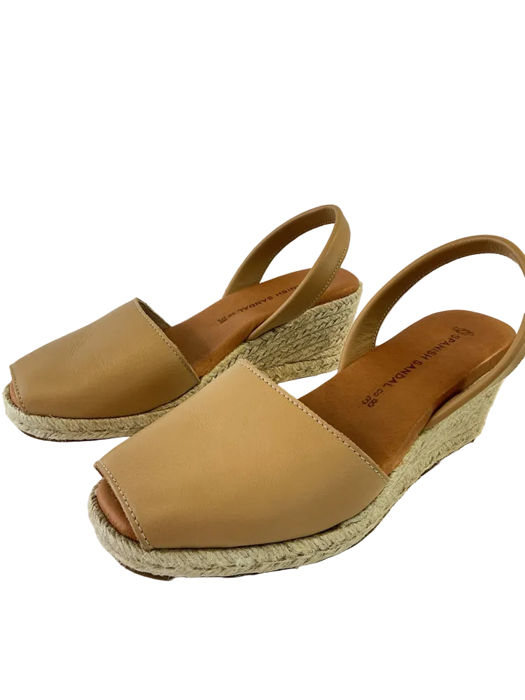 Spanish Sandal Shoe Size 7.5 Tan Wedges
