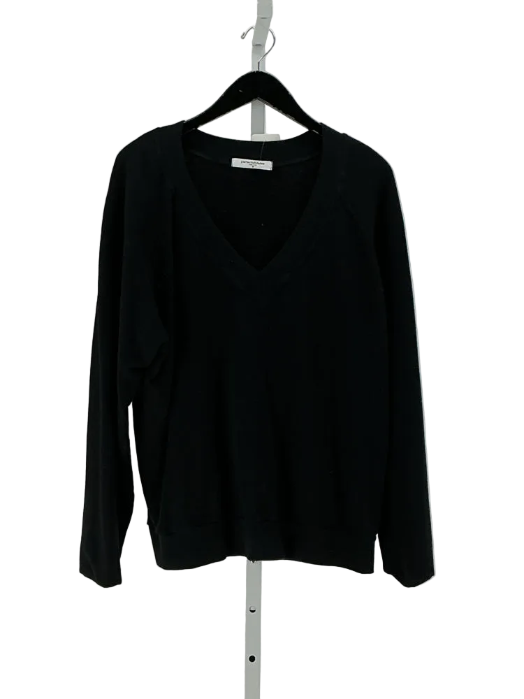 perfectwhitetee Size M Black Sweatshirt