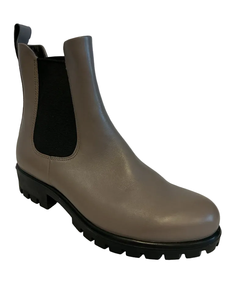 ecco Shoe Size 8.5 Gray & Black Booties