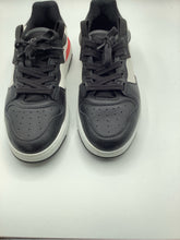 9 Givenchy Sneakers