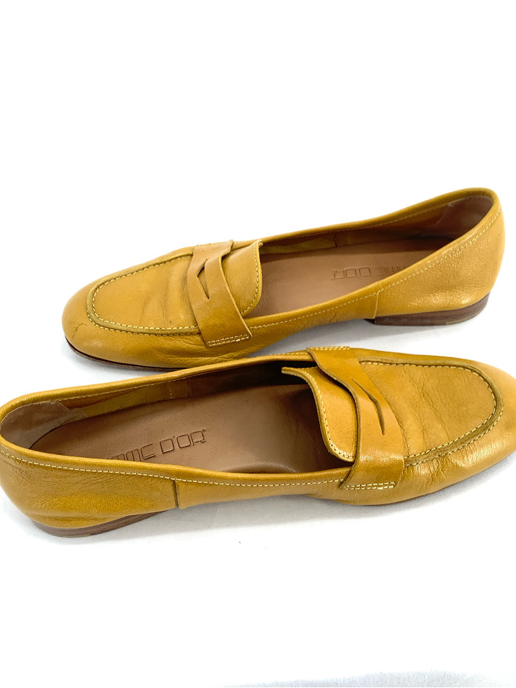 6 Pomme D'Or Flats